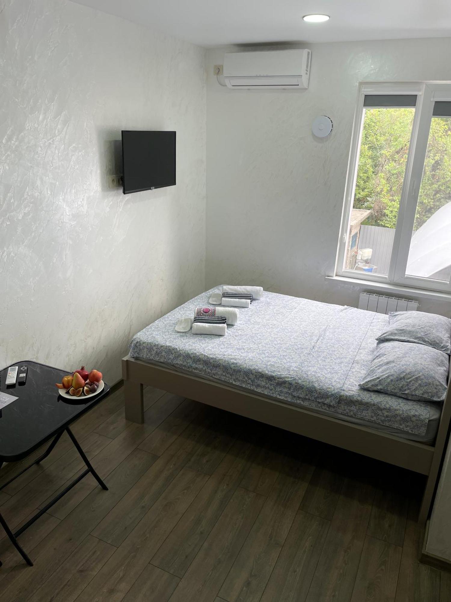 Sun And Moon Aparthotel Batumi Bagian luar foto