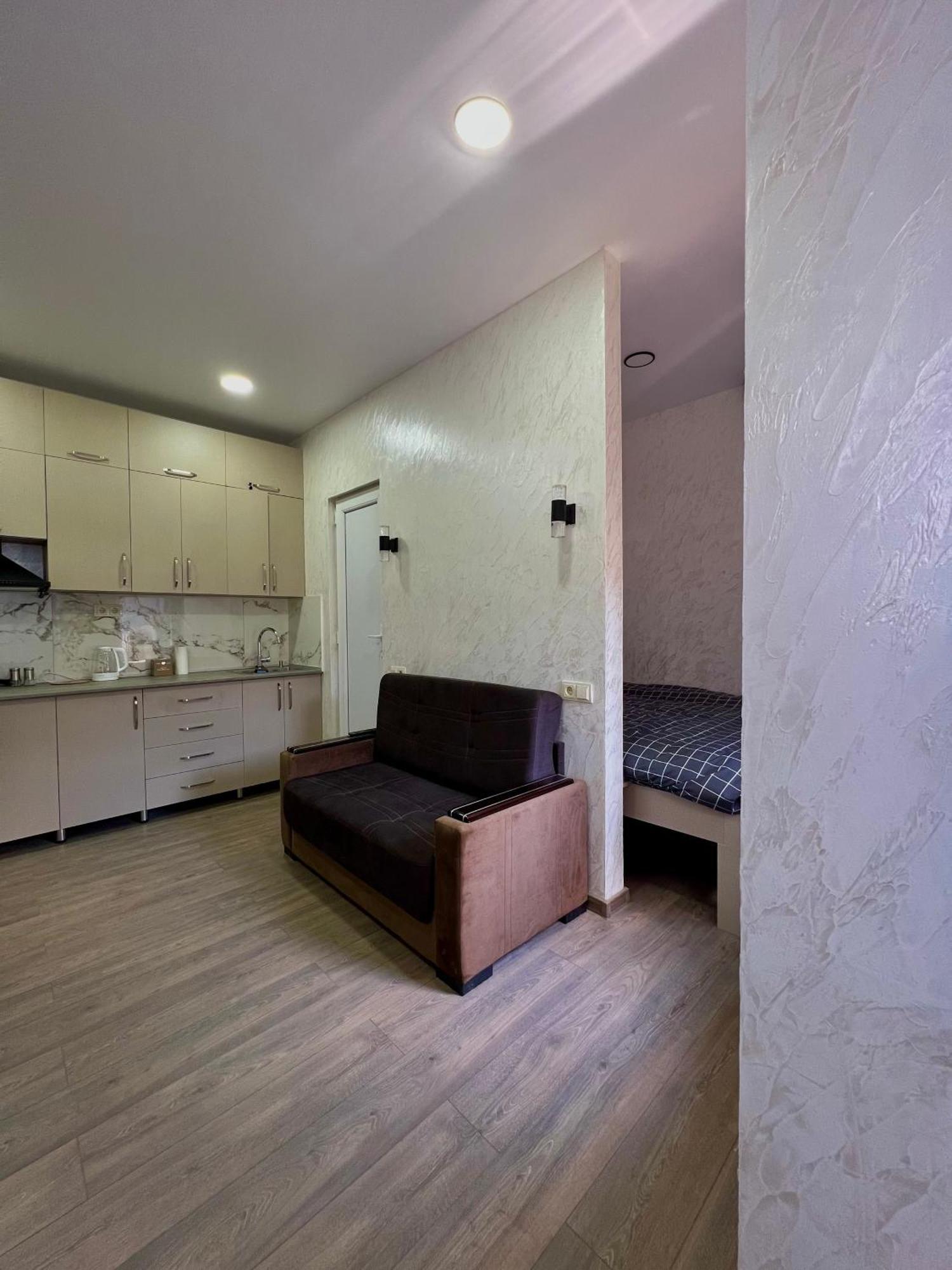 Sun And Moon Aparthotel Batumi Bagian luar foto